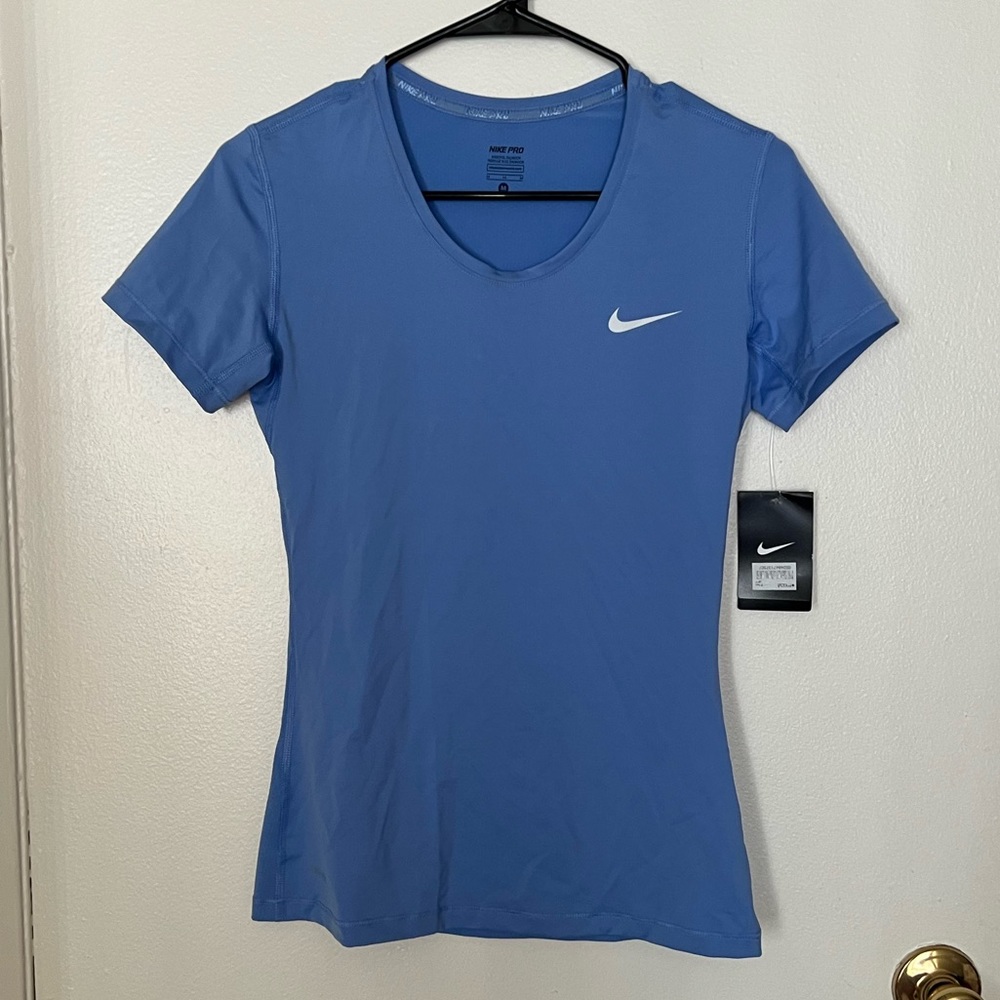 Women Nike Short Sleeve V Neck T Shirt in Blue